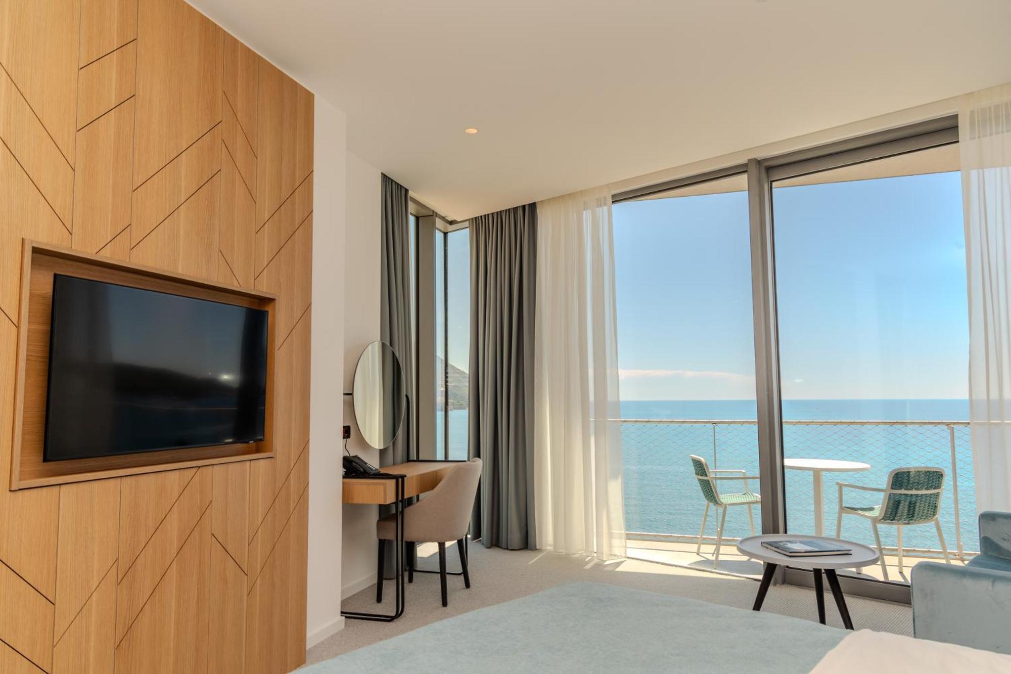 Hotel Ponta Plaza Conference & Spa Budva Exterior foto