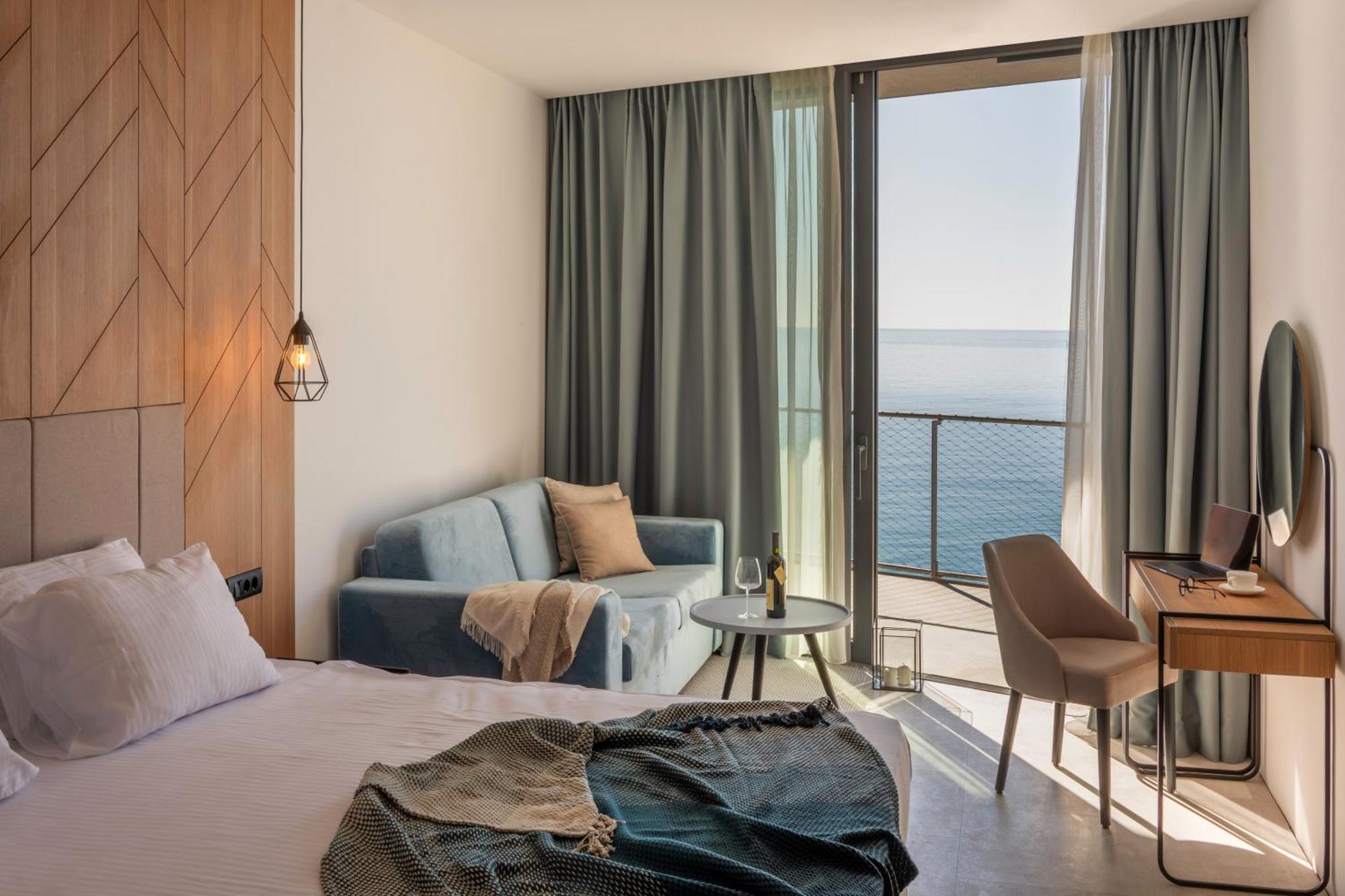 Hotel Ponta Plaza Conference & Spa Budva Exterior foto
